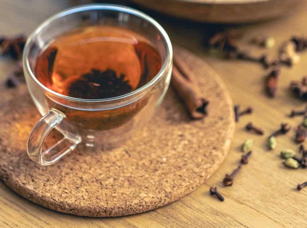 Αποκαλύπτοντας τα μυστικά του νερού με γαρίφαλο: Ένα νυχτερινό ελιξίριο υγείας 1 clove water benefits e1735645739246