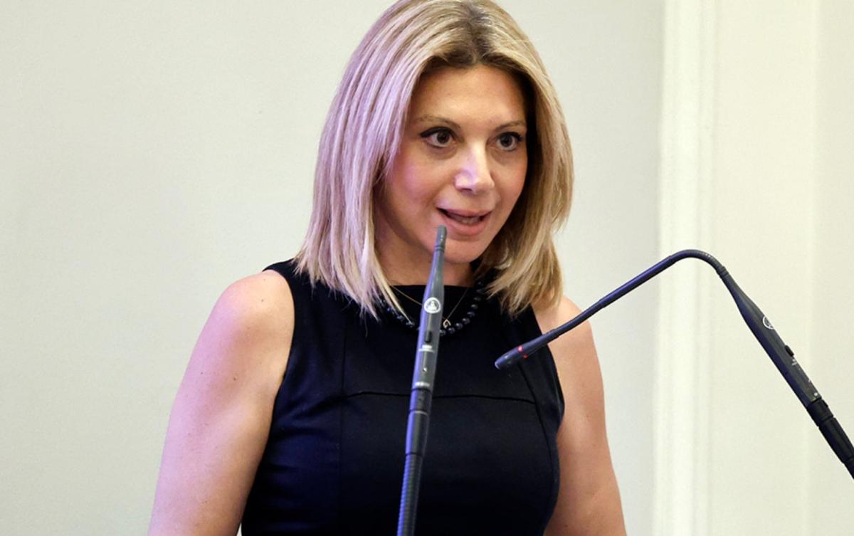 Άστραψε και βρόντηξε η Μαρία Καρυστιανού κατά της Ευρωπαϊκής Ένωσης 4 stigmiotypo othonis 2025 12 04 14.01.51