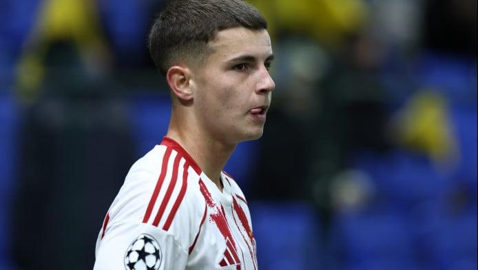 Και καλή τύχη όπου κι αν πας Μούζα - Στο 63’ μπήκε το πολύπριζο