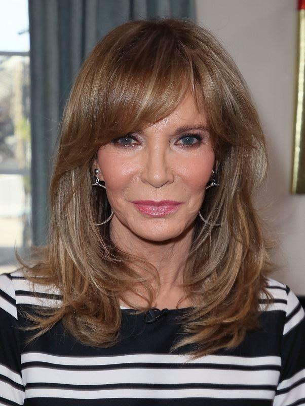 Τα πιο κολακευτικά κουρέματα για γυναίκες άνω των 60 5 2efb097dafb04f24b40658e7328630c3