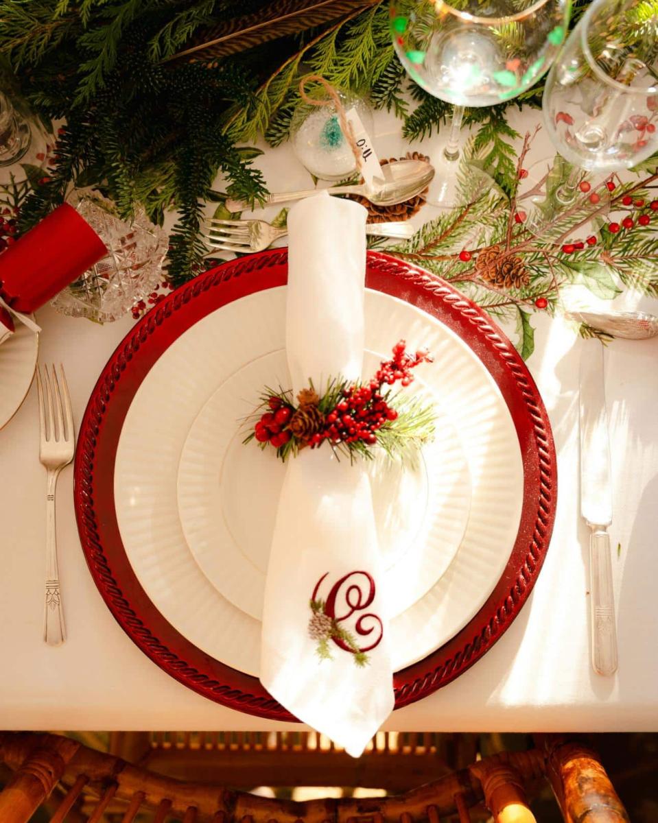 Αυτή είναι η μικρή λεπτομέρεια που μπορεί να απογειώσει την διακόσμηση του γιορτινού τραπεζιού 1 giortino trapezi 1