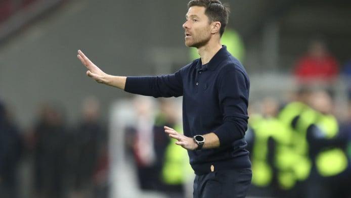 Ρεάλ Μαδρίτης: Σύσκεψη και στον... άερα ο Αλόνσο - Φήμες για Κλοπ!