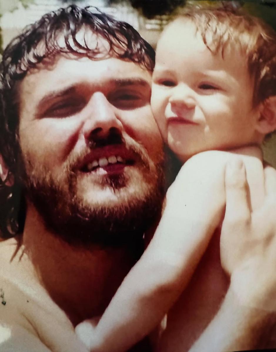 Θρήνος για τον Πυγμαλίωνα Δαδακαρίδη - Πέθανε ο πατέρας του 2 2 8