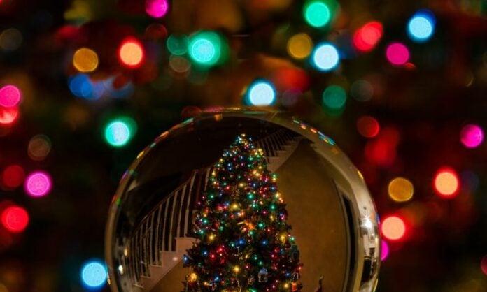 Τα Χριστούγεννα όσοι «έφυγαν» σου λείπουν πιο πολύ 3 christmas 750x450 1 696x418 1