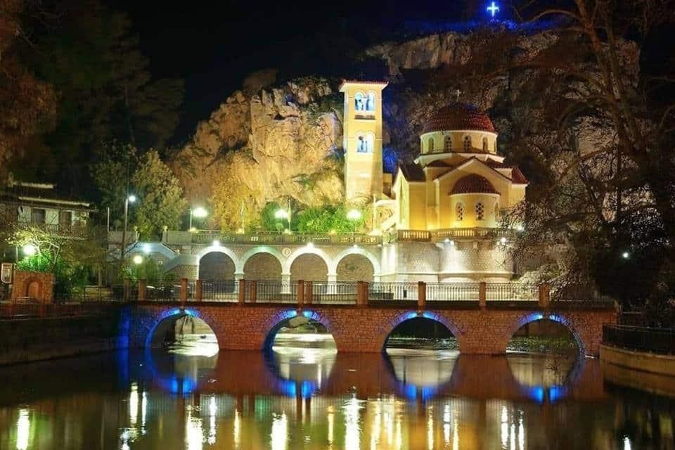 Μαγευτικός ναός: Η ελληνική εκκλησία που είναι χτισμένη πάνω σε σπηλιά και από κάτω της τρέχουν νερά από πηγές 3 59689089 2400106053353922 1117546667898306560 n