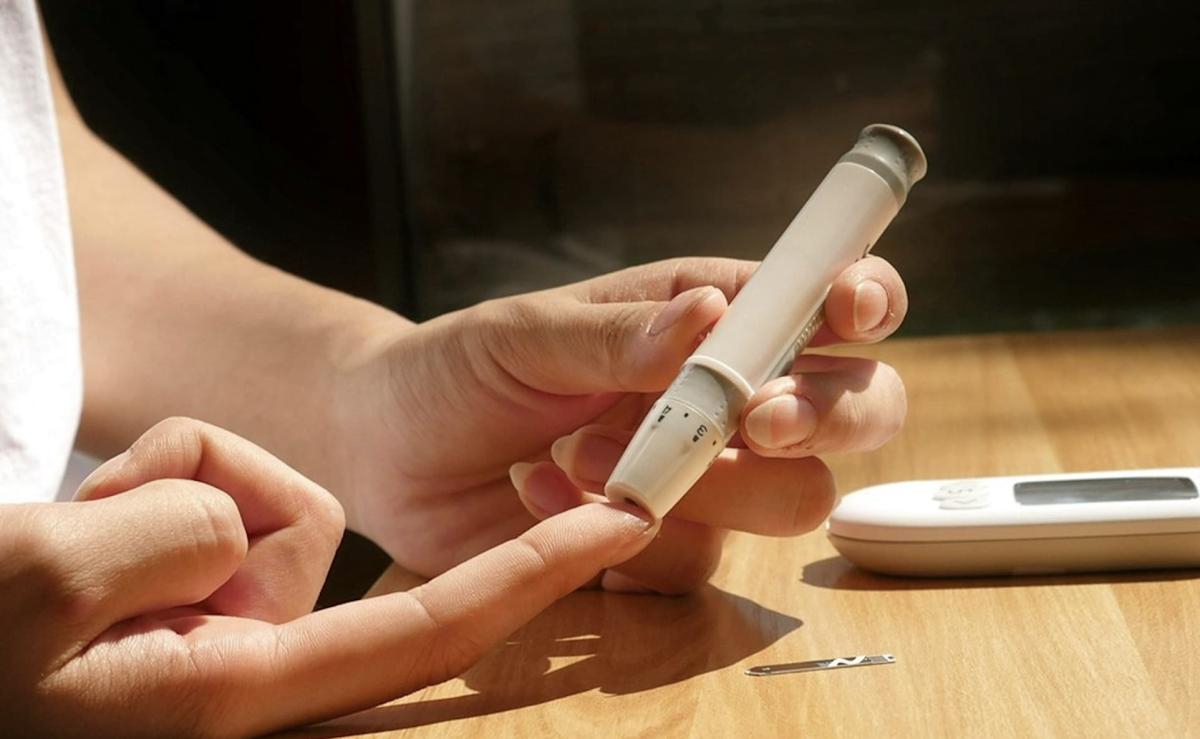 9 νυχτερινά σημάδια που μπορεί να υποδηλώνουν διαβήτη 1 stigmiotypo othonis 2025 12 15 00.49.28