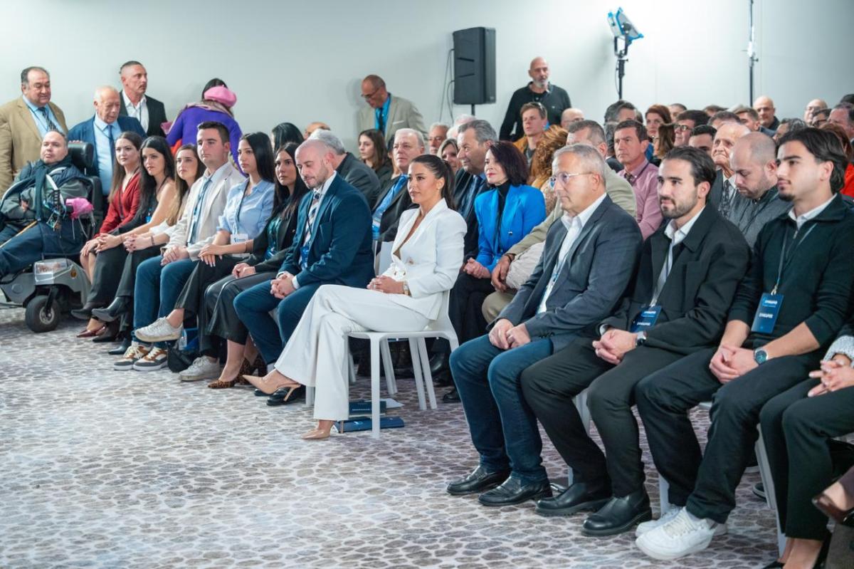 Πρώτο συνέδριο για τη «Φωνή Λογικής», εξελέγη ομόφωνα πρόεδρος η Αφροδίτη Λατινοπούλου 11 Sinedrio foni logikis 12