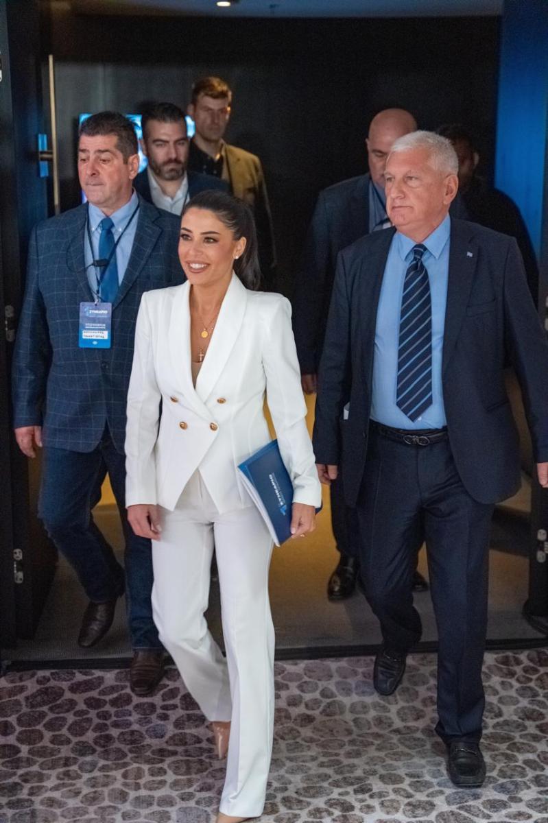 Πρώτο συνέδριο για τη «Φωνή Λογικής», εξελέγη ομόφωνα πρόεδρος η Αφροδίτη Λατινοπούλου 20 Sinedrio foni logikis 9