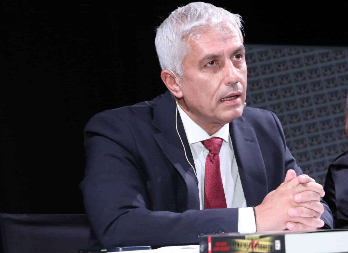 Δεν το ήξερε κανείς: Αuτή τη δουλειά έκανε πριν γίνει αστυνομικός ο Γιώργος Καλιακμάνης - Η καταγωγή για την οποία είναι περήφανος 1 1732