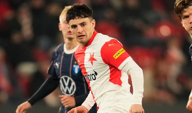 Αφιέρωμα της Σλάβια Πράγας στον Ζαφείρη: «Starboy became a Starman» (Vid)