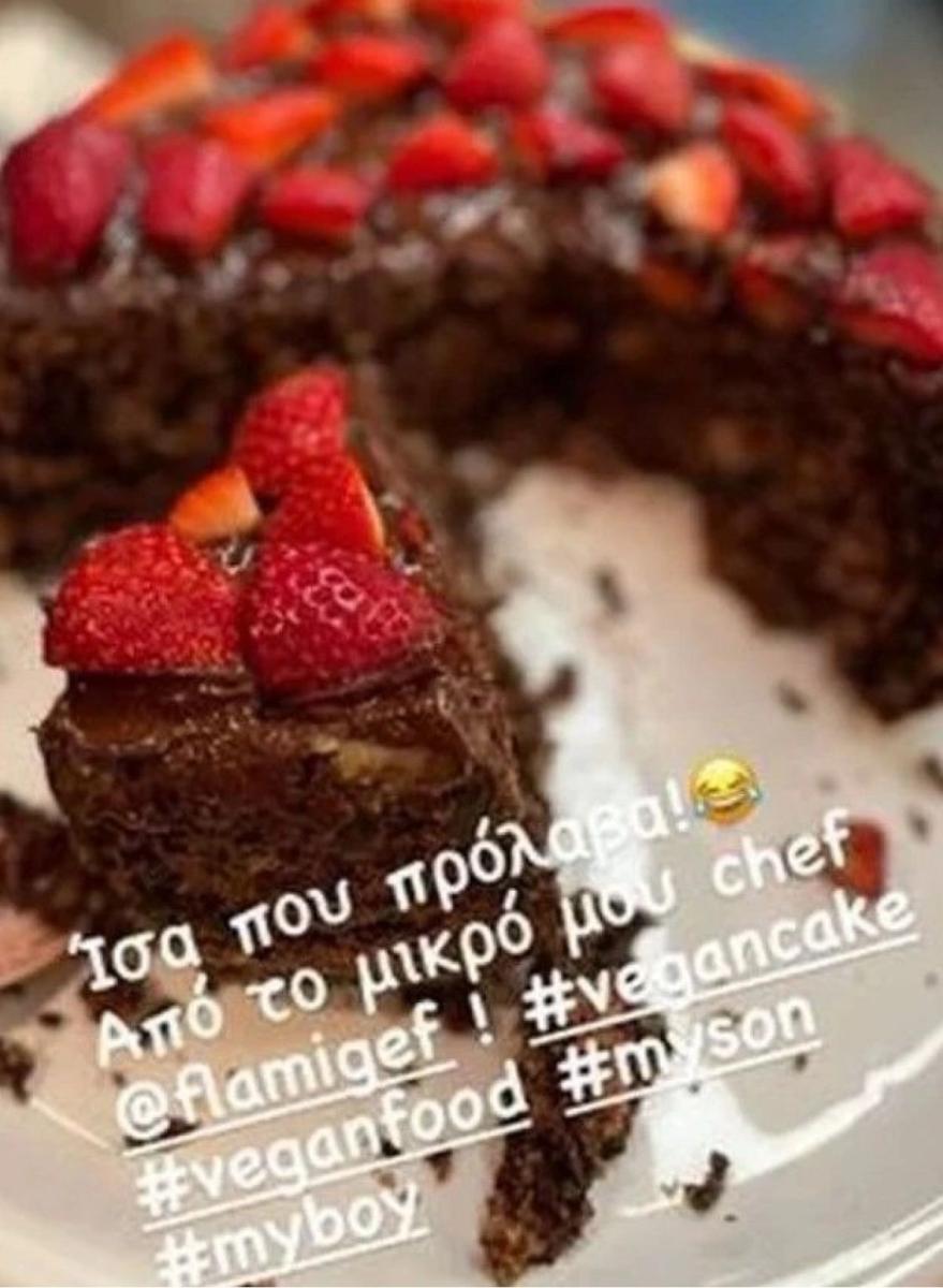 Δεν πίστευε στα μάτια της η Δέσποινα Βανδή: Ο 18χρονος γιος της, Γιώργος Νικολαΐδης, πήγε και βάρεσε τατουάζ αφιερωμένο σε εκείνη 6 Γιώργος Νικολαΐδης