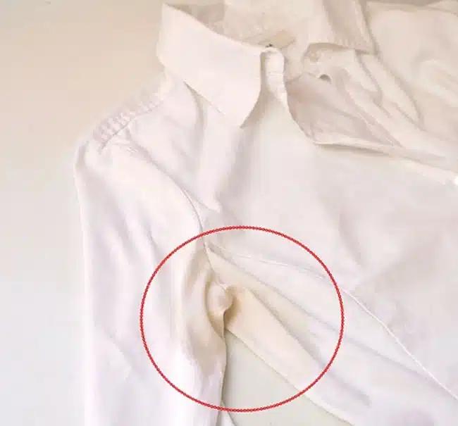 ao trang bi o vang 2 0949