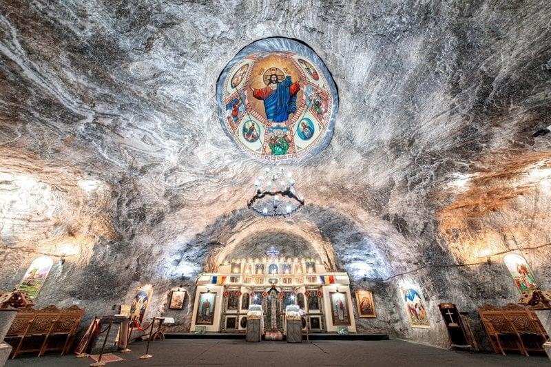 depositphotos 354682980 l