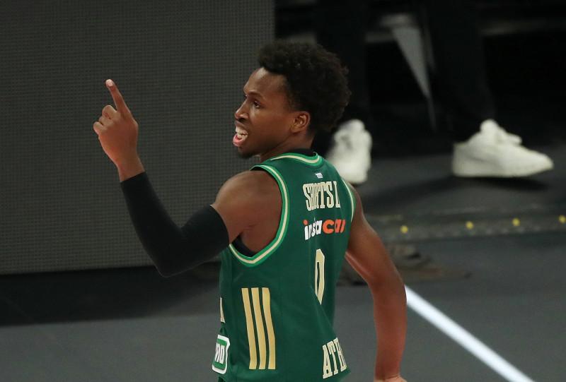 Τρομερή ασίστ: Από την… τρύπα της βελόνας ο Σορτς για τον Χολμς (ΒΙΝΤΕΟ)