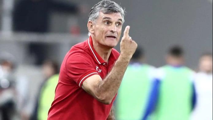 Κίνδυνος να χάσει τον… νέο Κωστούλα ο Ολυμπιακός - Τον έψησε ο Μεντιλίμπαρ!