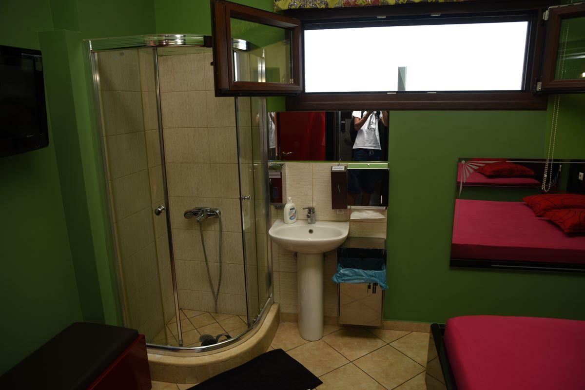 2 oikos epoxhs soula