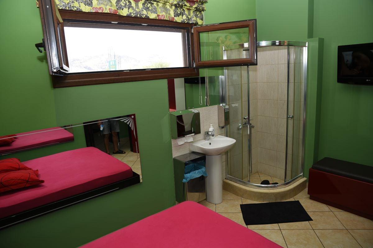 9 oikos epoxhs soula