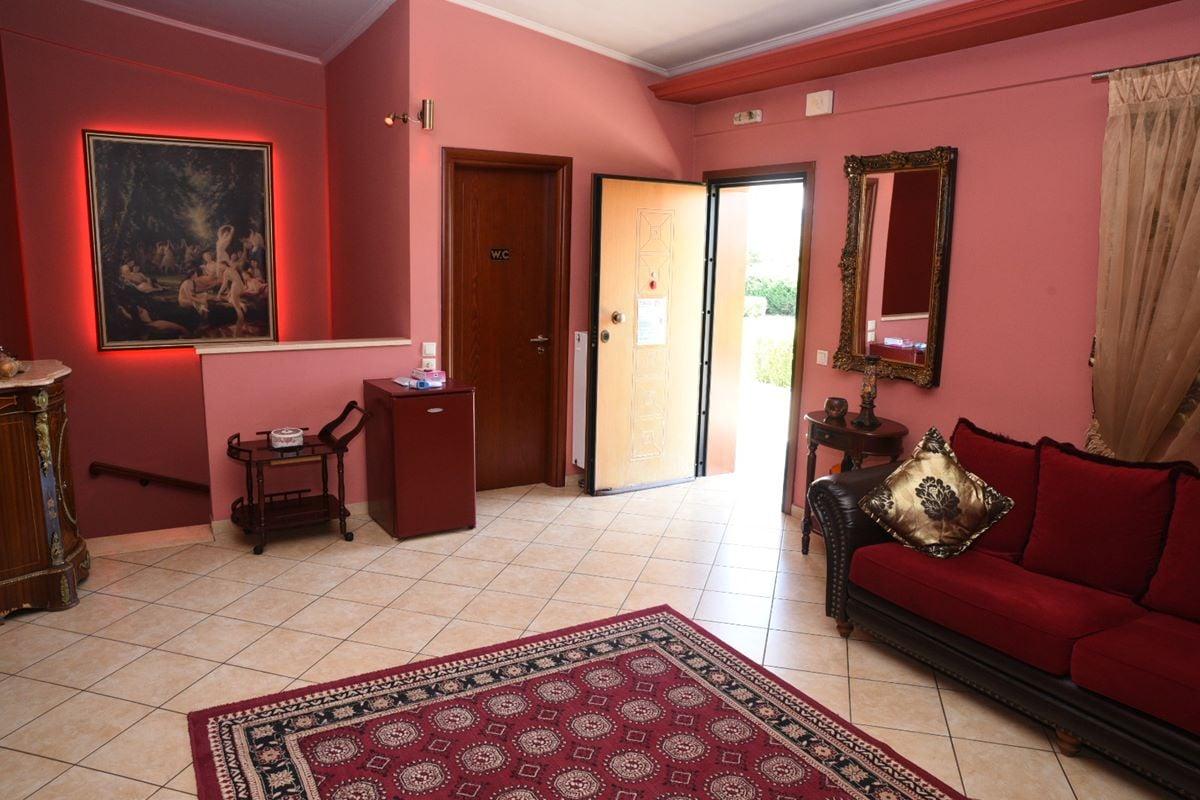 55 oikos epoxhs soula