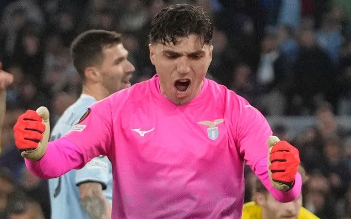 "Παρακαλούν" τον Μανδά για μεταγραφή - Τον θέλει κορυφαία ομάδα!