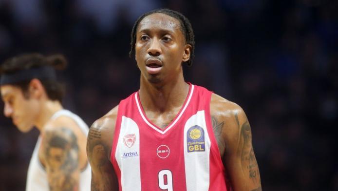 Αλλαγές στον Ολυμπιακό μετά τους Μόρις-Τζόουνς - Τέλος ο Λι, πού υπογράφει!