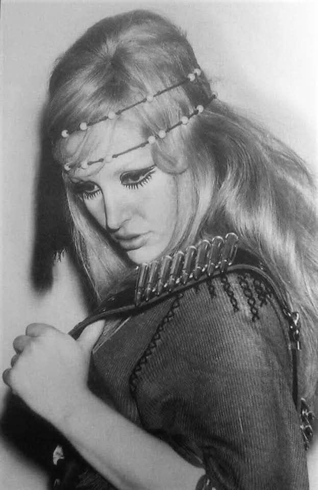 Πέθανε μόνη και απομονωμένη η ηθοποιός που αναστάτωνε τον ανδρικό πληθυσμό 8 545578478 2634230226946154 7086933441726204759 n