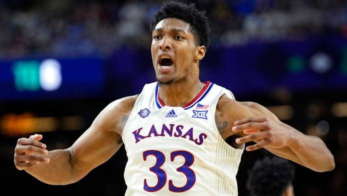 Τελευταία μάχη: Ολυμπιακός και ΠΑΟ… χτυπούν τον ίδιο παίκτη από Ευρωλίγκα!