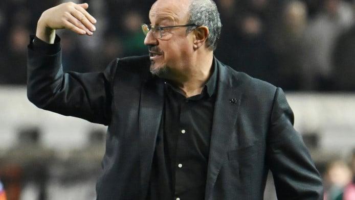 Διπλή υπέρβαση Αλαφούζου και εντολή Μπενίτεθ για 8αρι - Stand by για Μανδά