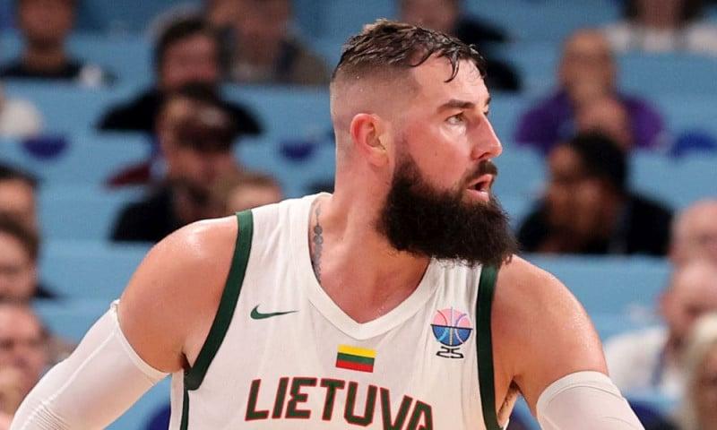 Σκασμένος ο Βαλανσιούνας! Τραυματίστηκε και έχασε την ευκαιρία του