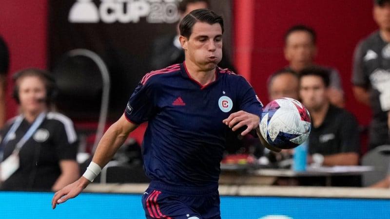 ΒΙΝΤΕΟ: Αδιανόητη επίθεση σε Κούτσια από συμπαίκτη του την ώρα του αγώνα!