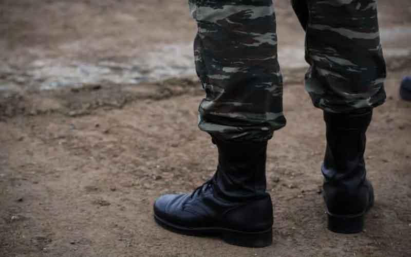 Πέθανε Ανθυπασπιστής του Πυροβολικού σε ηλικία 47 ετών 2 091021 stratiwths