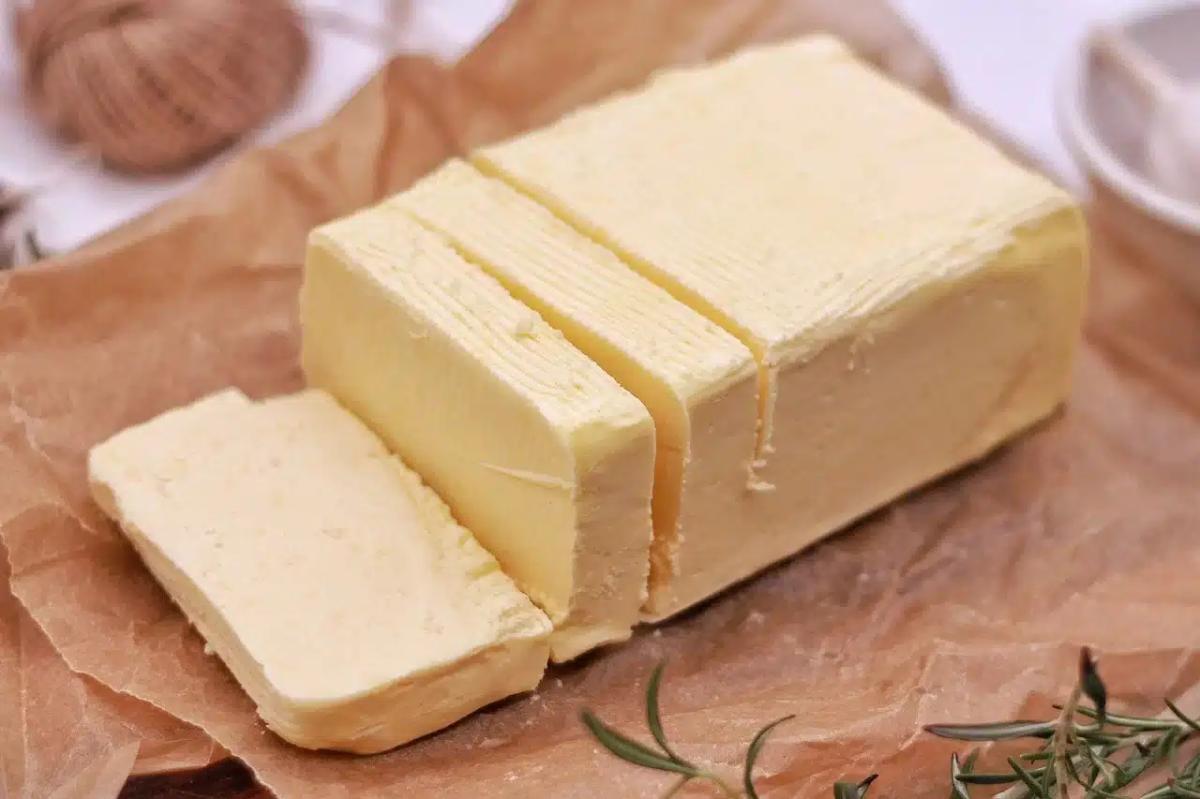 Η πλαστική ουσία που τρώμε κάθε μέρα και δεν το γνωρίζουμε! 1 voutiro vs margarini