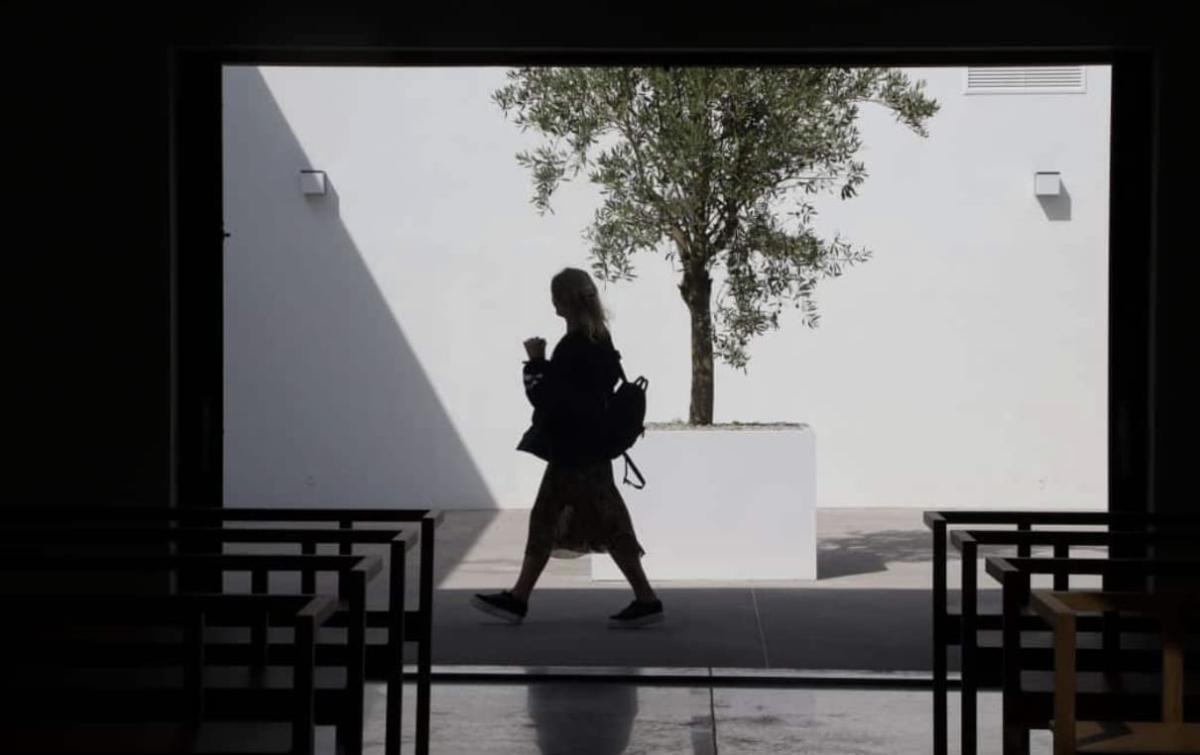 Η επανάσταση της αποτέφρωσης στην Ελλάδα – Οι 3 βασικοί λόγοι που επιλέγουν πολλοί να αποτεφρωθούν 2 stigmiotypo othonis 2026 01 10 21.18.14 1