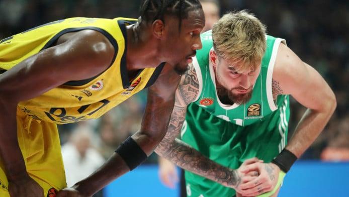 Εμπλοκή Ολυμπιακού σε ΠΑΟ με Χέιζ Ντέιβις - Δίνουν 3 εκατ. οι Αγγελόπουλοι!