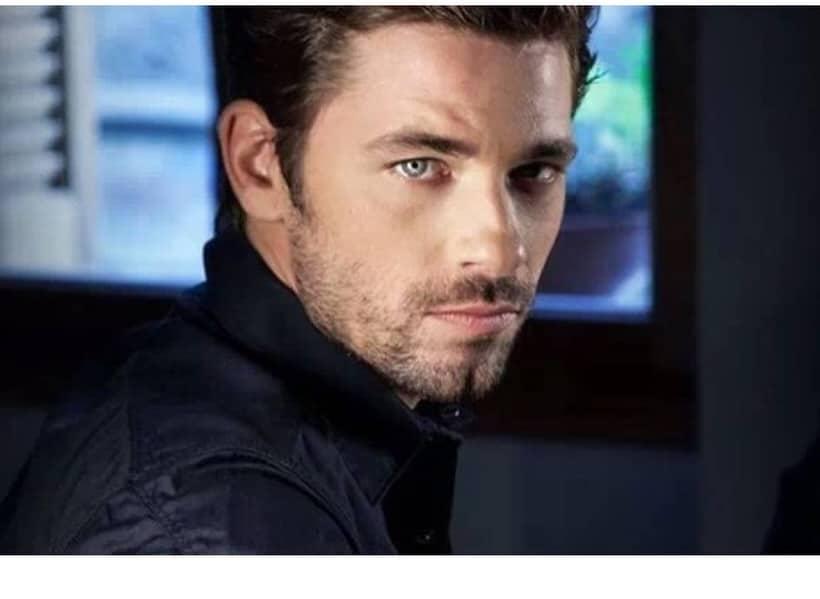 Ρούλα Ρέβη: Οι τρυφερές ευχές για τα γενέθλια του Αποστόλη Τότσικα - «Μην αλλάξεις ποτέ, σε λατρεύουμε» 2 2 8