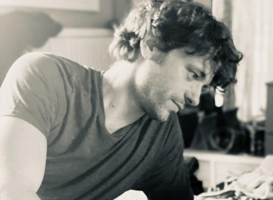 Ρούλα Ρέβη: Οι τρυφερές ευχές για τα γενέθλια του Αποστόλη Τότσικα - «Μην αλλάξεις ποτέ, σε λατρεύουμε» 6 6 1