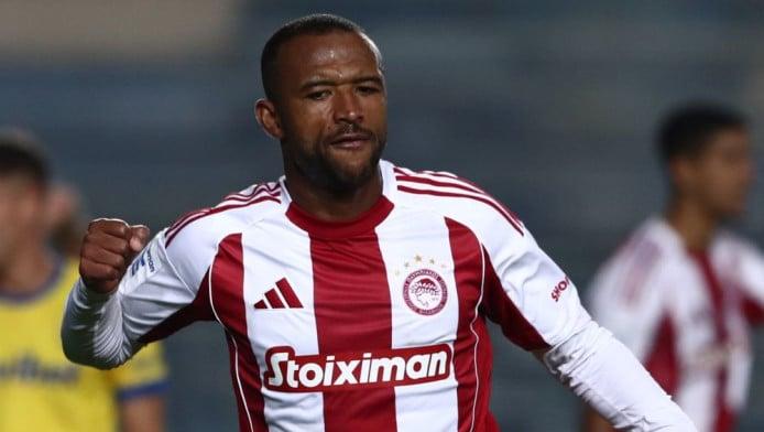 Ο Ολυμπιακός έχει έτοιμο αεροπλάνο για τον Ελ Κααμπί (ΒΙΝΤΕΟ)