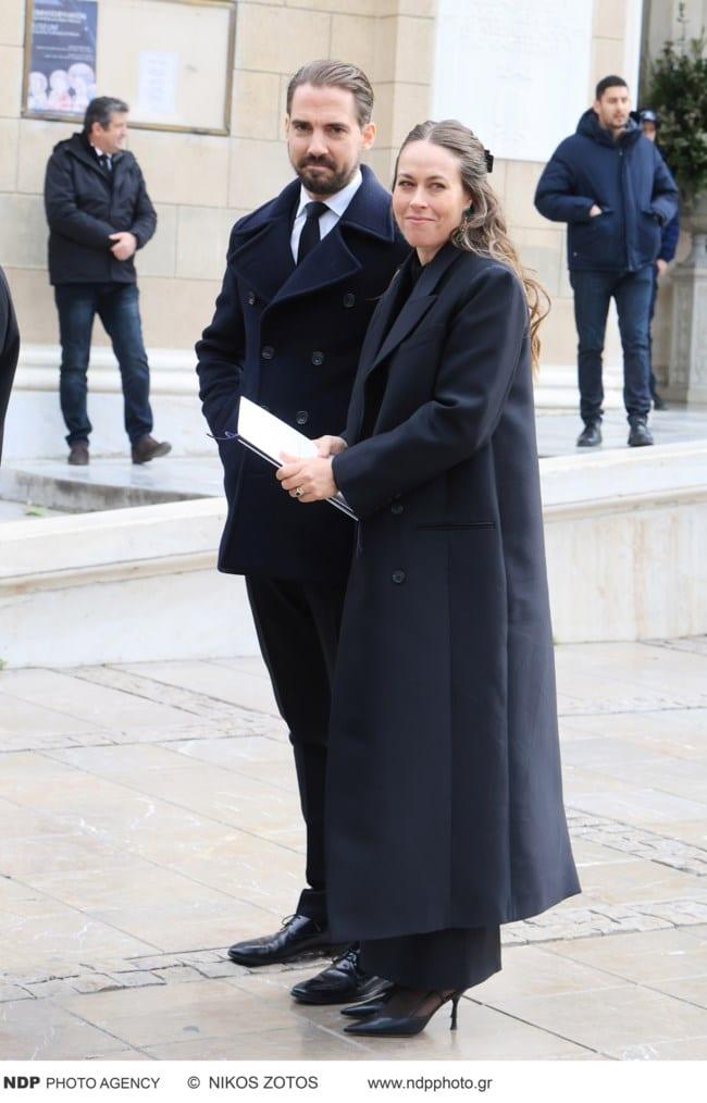 ad1b66a18f7149b386d79cbd48d11663