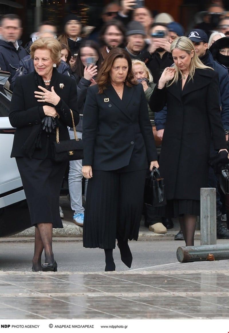 Η c222a63f7cd044a285208cfdceaf0883