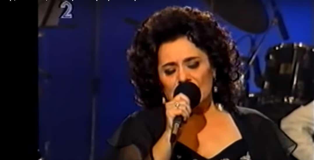 Απομονωμένη ζει η πασίγνωστη Ελληνίδα τραγουδίστρια - Το δράμα που έζησε πριν λίγα χρόνια και πώς είναι σήμερα 6 lydia