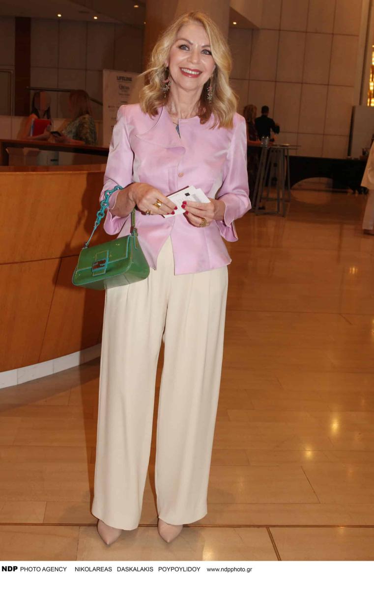 Πολυτάραχη ζωή για την Έλλη Στάη - Αυτοί είναι οι 5 γάμοι της δημοσιογράφου 6 2 2 scaled