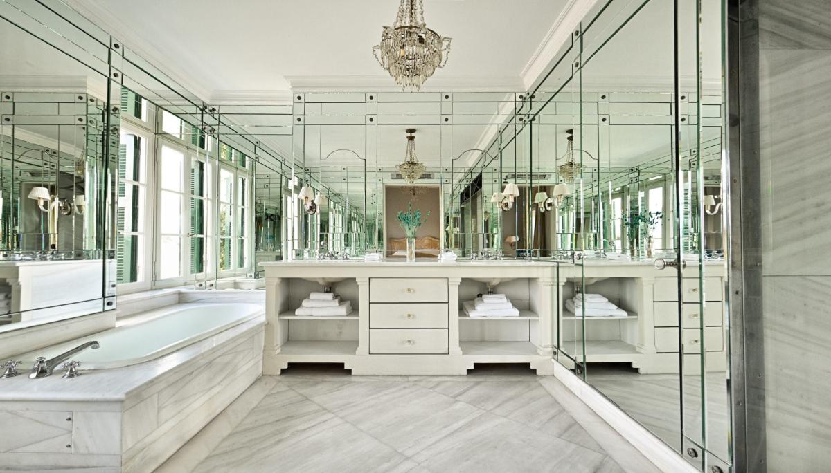 sothebys greece acropolis hideaway 2025 01 20 17 17 35 757928 scaled