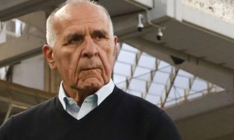 Ο Βασίλης Κωνσταντίνου