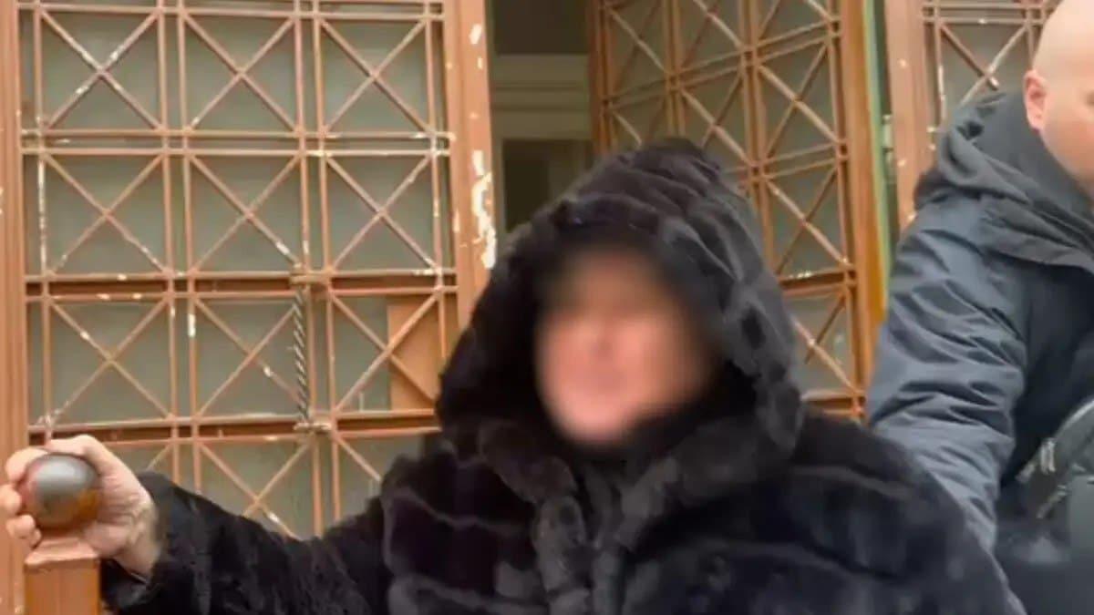 kathigitria serres 1200x675 1200x675 1