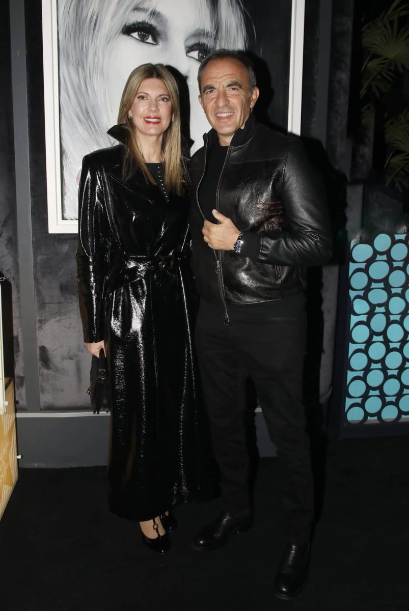 Τίνα Γρηγορίου: Η εντυπωσιακή σύζυγος του Αλιάγα – Η σχέση ζωής με τον παρουσιαστή & η οικογένεια 2 34 1371x2048 1