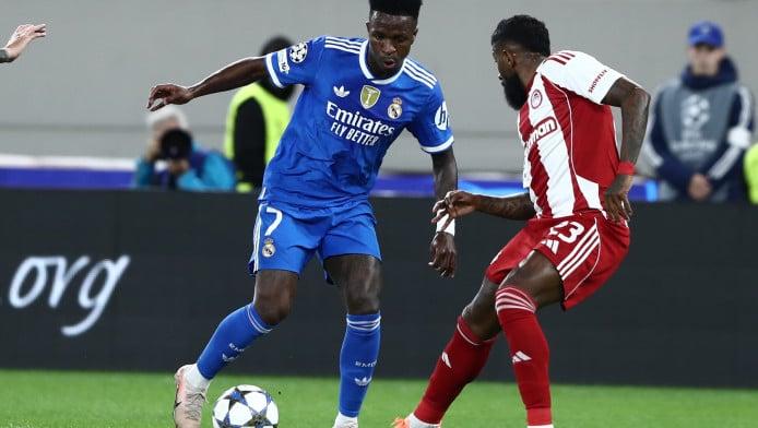 Πέταξαν μπανάνα στον Βινίσιους μετά το γκολ του Μπετανκόρ (ΦΩΤΟ)