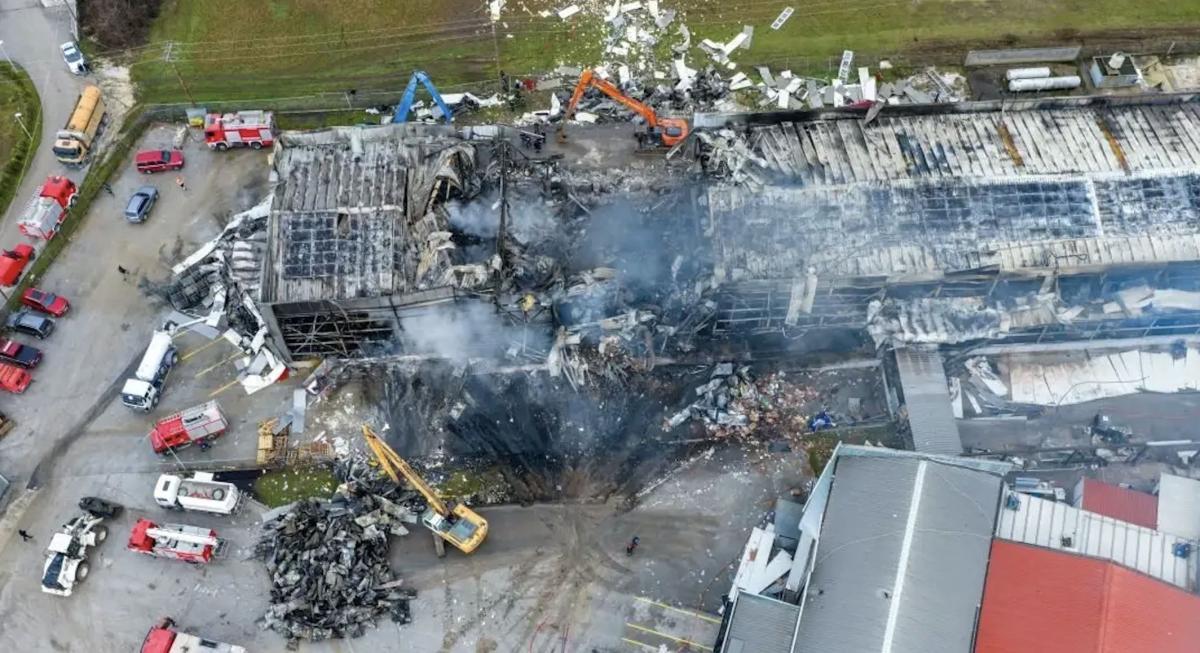 Πυροσβεστική: Πολύμηνη η διαρροή στη Βιολάντα, εξαιρετικά μεγάλες συγκεντρώσεις προπανίου κάτω από το έδαφος και σπινθήρας οδήγησαν στη φονική έκρηξη 1 stigmiotypo othonis 2026 01 28 16.05.51