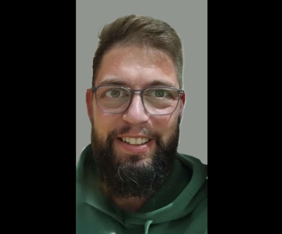 Φαρκαδόνα: 36χρονος βρέθηκε νεκρός στο γήπεδο που συνήθιζε να περπατάει 1 img 9188