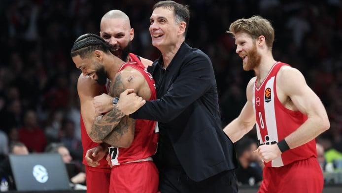 ΑΔΙΑΝΟΗΤΟ τρίποντο Ντόρσεϊ στη λήξη - Τρελάθηκε και ο Μπαρτζώκας! (ΒΙΝΤΕΟ)