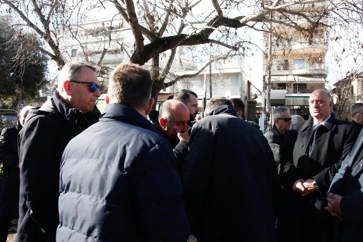 Βιολάντα: Θρήνος στην κηδεία της 44χρονης Έλενας Κατσαρού που σκοτώθηκε στην έκρηξη στο εργοστάσιο 6 elena katsarou eurok scaled 1