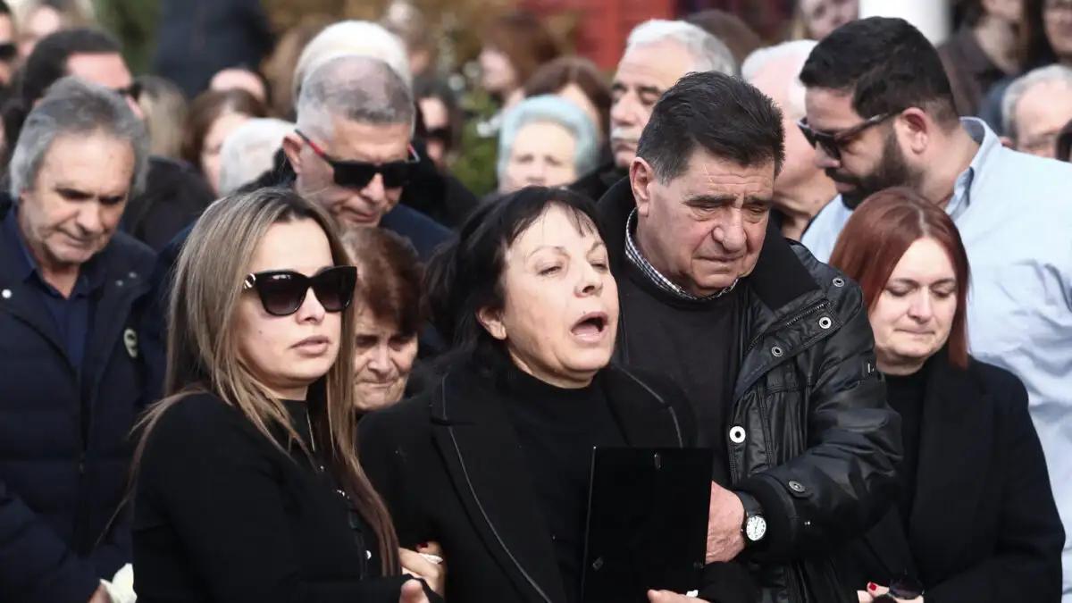 Βιολάντα: Θρήνος στην κηδεία της 44χρονης Έλενας Κατσαρού που σκοτώθηκε στην έκρηξη στο εργοστάσιο 7 elena katsarou eurok23 1200x675 1